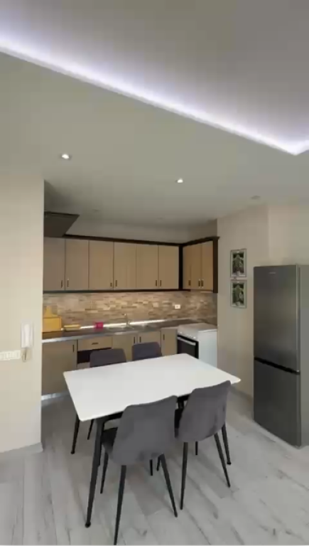 🏡 Shitet Apartament 2+1 – ne zonen e Astirit**