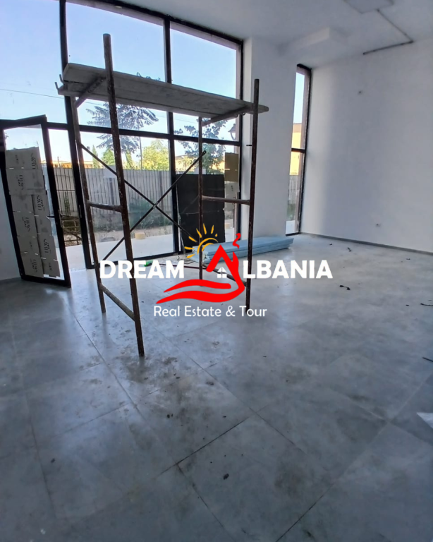 Jepet Dyqan me qera ne zonen e Don Bosco pranë Trio Tower (ID 42711189)