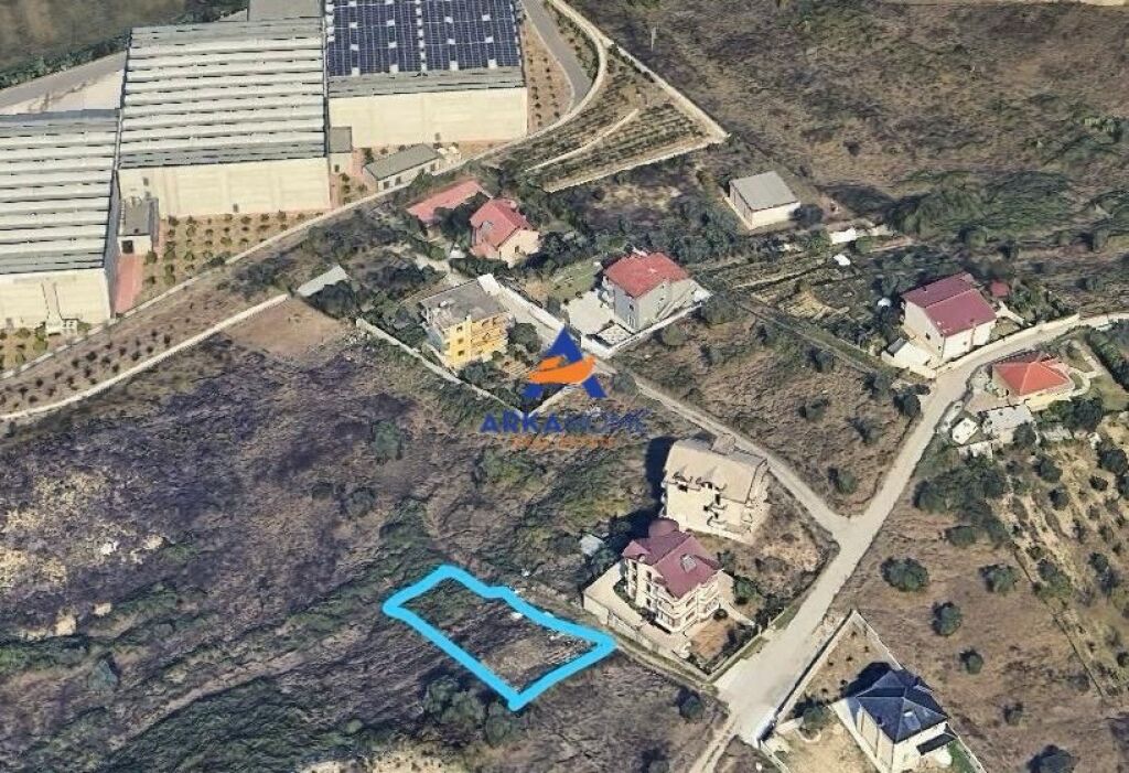 SHITET TOKE 800 M2 "PRANE MBIKALIMIT TE RINASIT" 100.000 EURO