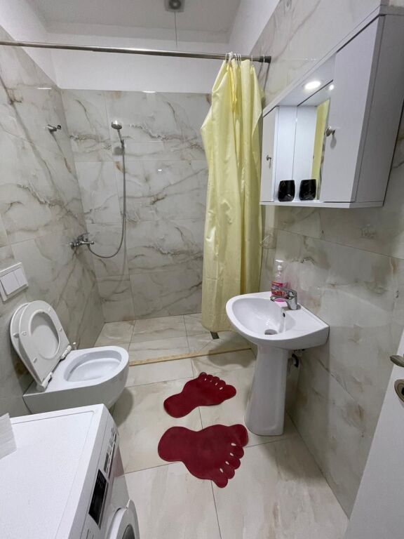 Near the Palace with arrow, a 2+1 apartment is for rent.