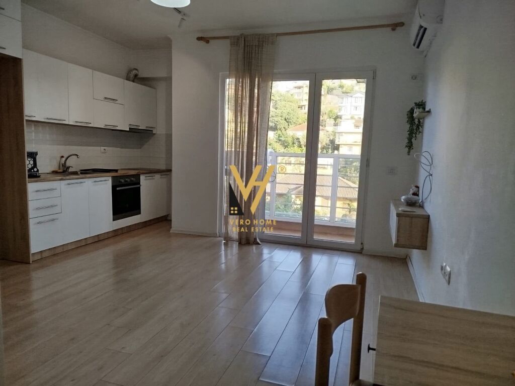 VENDESI APPARTAMENTO 1+1+BLK IN MISTO MAME, YZBERISHT 80.000 EURO