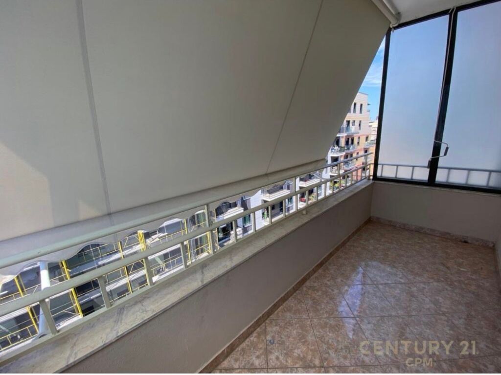ON KOSOVAREVE STREET WE RENT A LUXURY 2+1 APARTMENT
