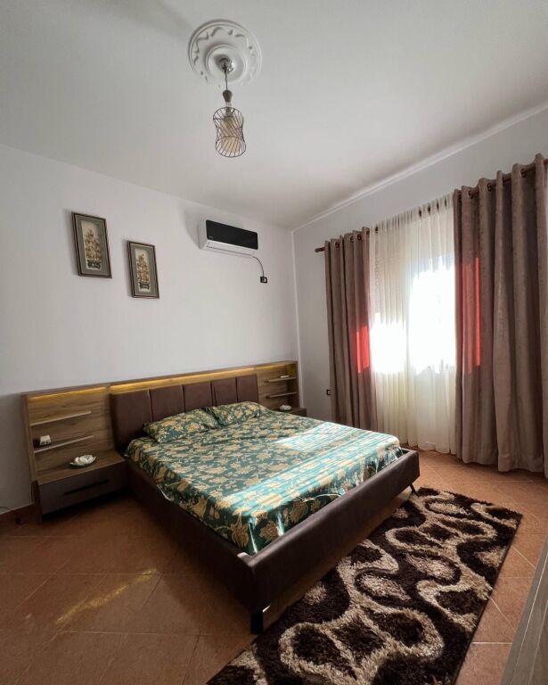Apartament 2+1+post parkimi ne fund te Bulevardit te Ri