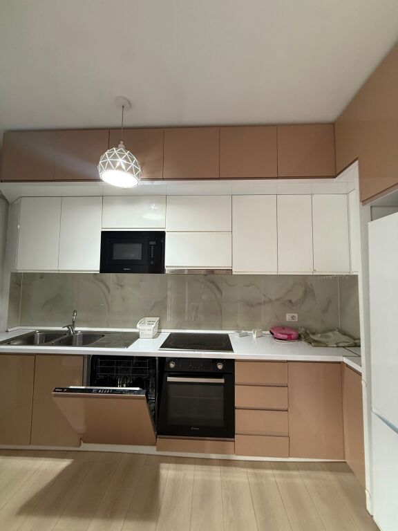 Affittasi Appartamento 2+1+1 con Balcone