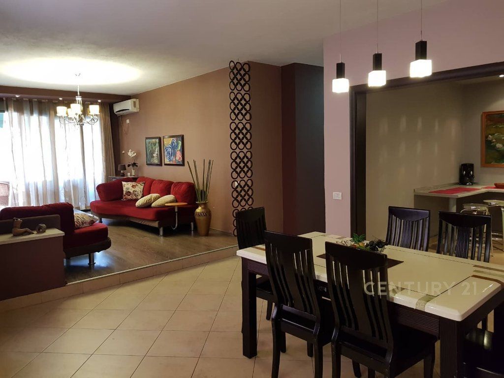 Apartament 2+1 per Qira ne Myslym Shyri