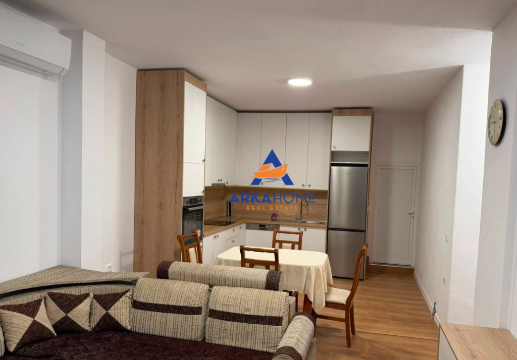 APPARTAMENTO IN AFFITTO 2+1+BALCONE "VIA FEIM IBRAHIMI, SHKOZE" 40000 LEKE