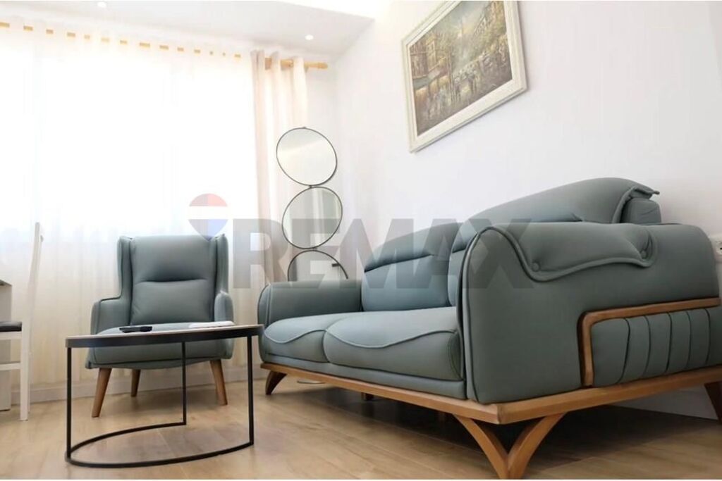 Apartament 2+1 për qira RRUGA E DIBRES