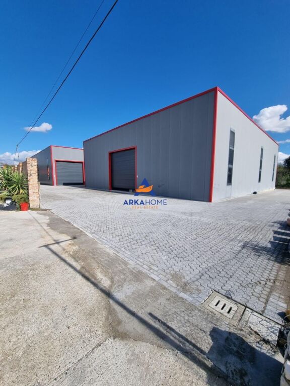 MAGAZZINO IN AFFITTO 500M2 "RRUGA E RINASIT" 200.000 LEKE