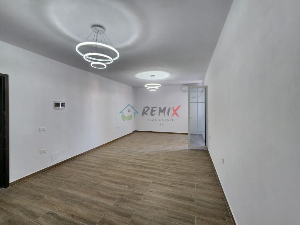 🏡 APARTMENT 2+1 FOR RENT – NEAR HOTEL ANTALYA, DURRËS BEACH