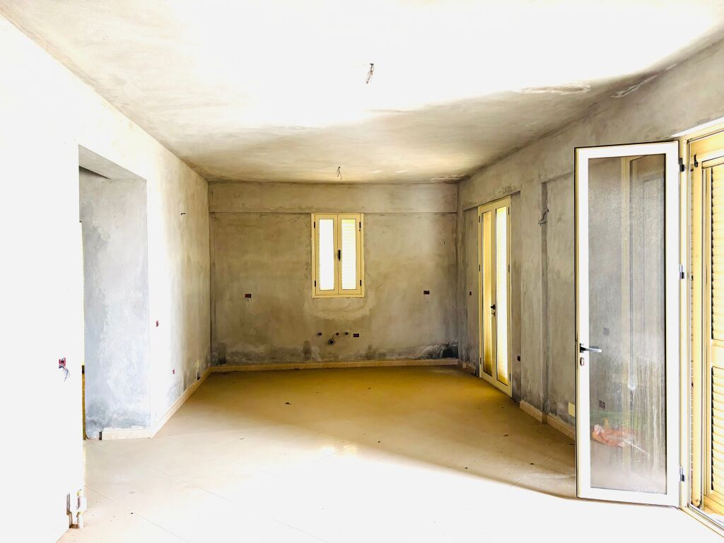 Building with Sea View for Sale in Vlora