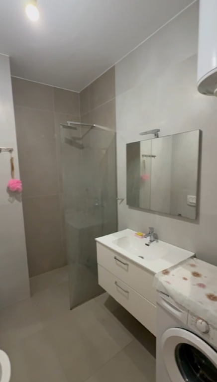 🏡 Shitet Apartament 2+1 – ne zonen e Astirit**