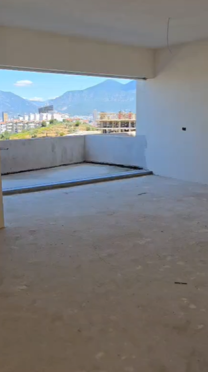 🔥Triplex 3+1+veranda in vendita a Rezidenca Kodra e Diellit 2🌇