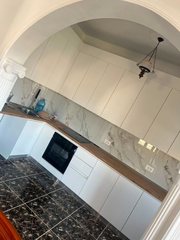 Rent | Shtëpi private 2 + 1 | Ali Demi | 600 €/month
