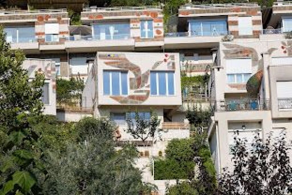 🔥Triplex 3+1+veranda in vendita a Rezidenca Kodra e Diellit 2🌇