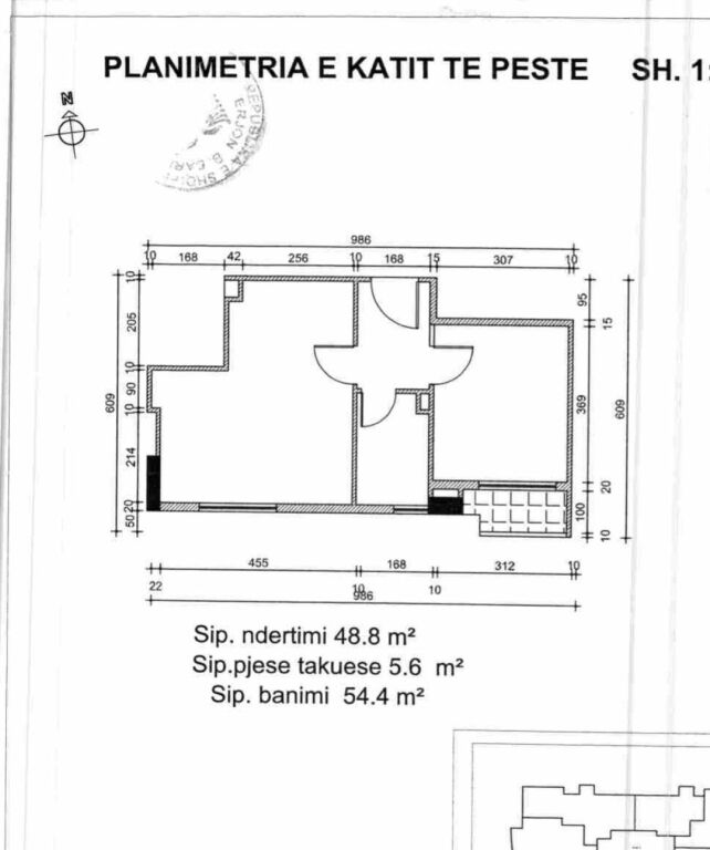 Shitet apartament 1+1 tek Pallatet Cabej, Misto Mame