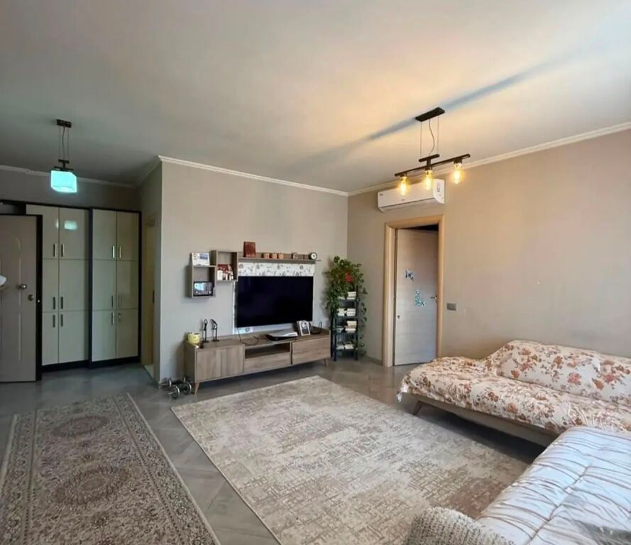 🏡 Shitet apartament 2+1 📍 Kompleksi Orion, Rruga e Dibrës💶 Çmimi: 190.000€
