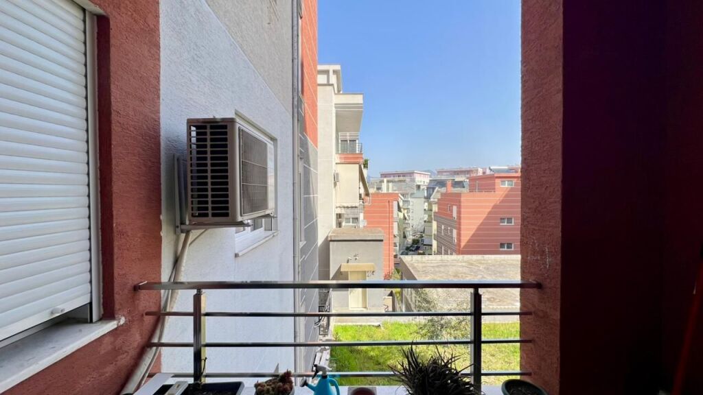 Jepet me Qera: 2+1+2Ballkone 📍Kopshti Botanik (Prane Xhamise) - 58,000 Leke/Muaj - Kati.1 - Sp.110m² || I investuar ne Detaje️