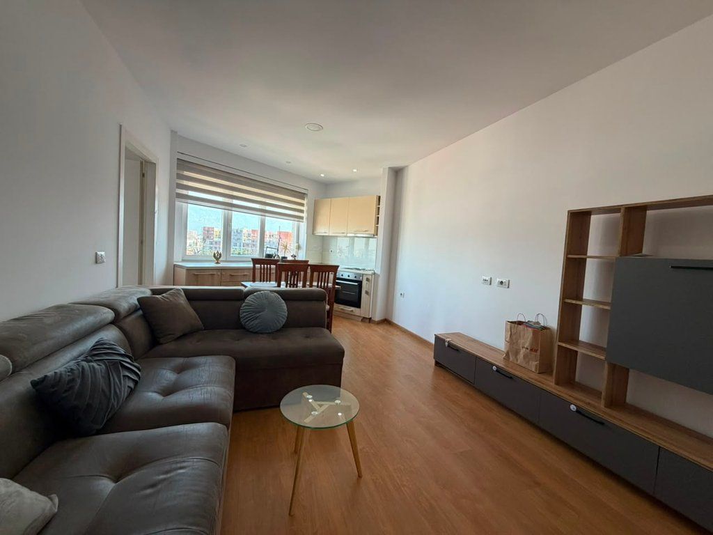 Qera, Apartament 1+1, Kompleksi Kontakt, 21 Dhjetori.