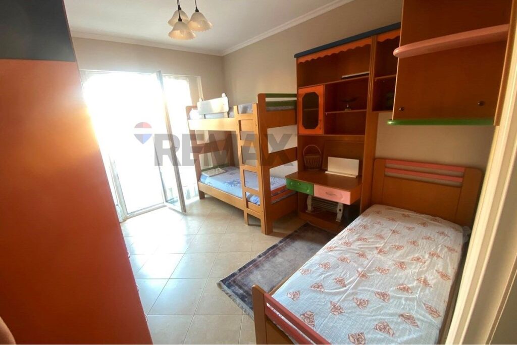 Apartament 2+1 per qera tek Rruga e Barrikadave!