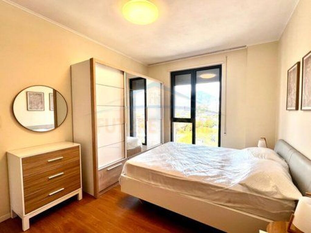 Qera, Apartament 2+1+ Post Parkimi,Tek rezidenca Erli, Porcelan, Tirane