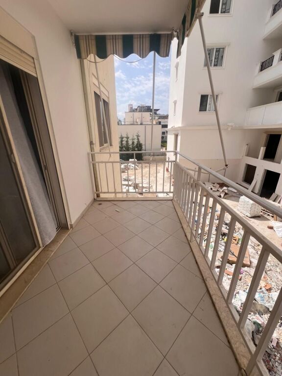 🏡 Shitet Apartament 1+1 i Sapomobiluar – Golem, Rruga Viena