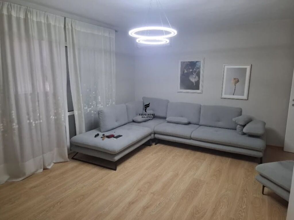 APARTAMENT ME QERA 1+1 VASIL SHANTO 55.000 LEKE FH-85547