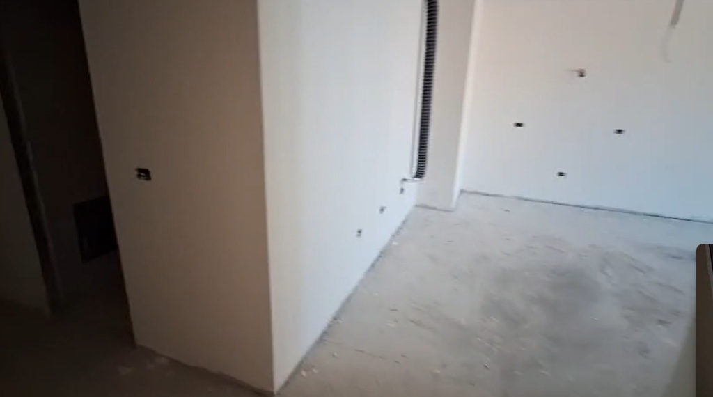 🏡 **Vendesi Appartamento 1+1 | Tirana’s Rock** ✨