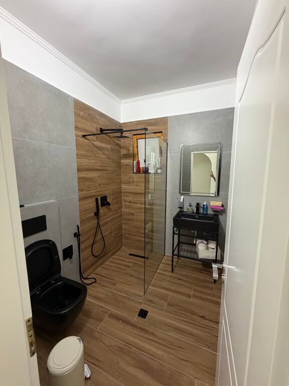 Apartament në shitje dhe me qira - Sarande