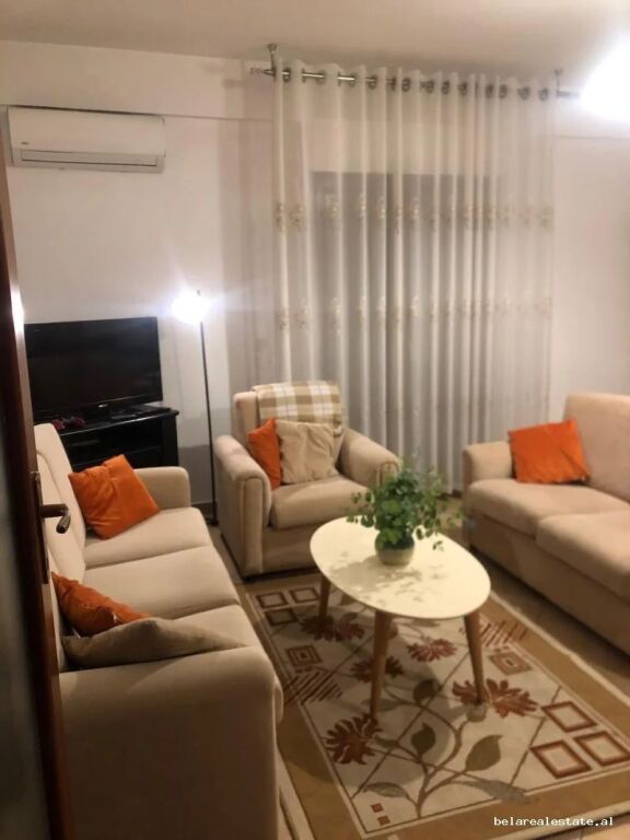 Appartamento In Affitto 1+1 Vicino Komuna e Parisit (ID B2101836) Tirana