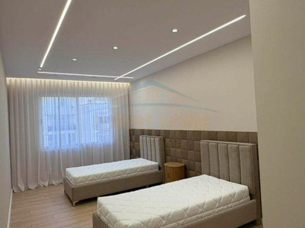 Shitet, Apartament 2+1, Yzberisht