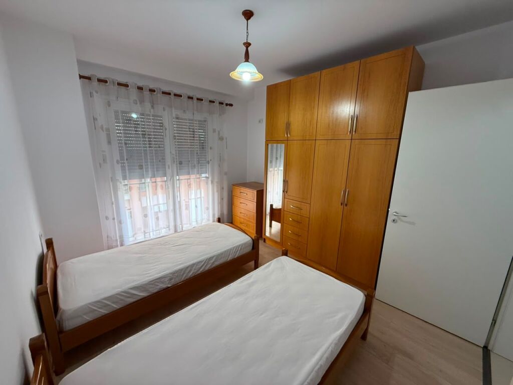 📣 AFFITTO Appartamento 2+1 Con 2 Bagni E Posto Auto 📍 Complesso Vind, Ali Dem ✨💶 Prezzo 65.000 Leke/Mese Incluso Posto Auto