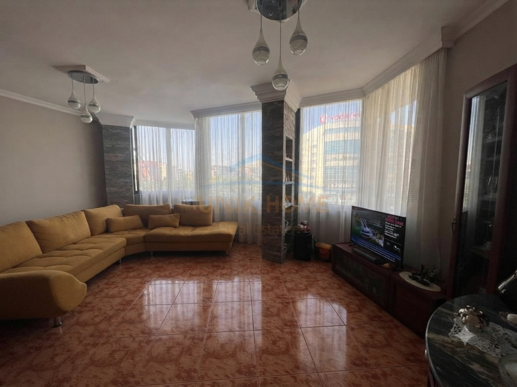 Rent, Apartment 2+1, Building with Arrow, Tirana