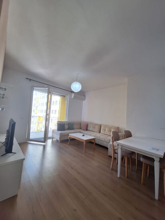 Apartament me qera 2+1+2+parking Grand Gallery