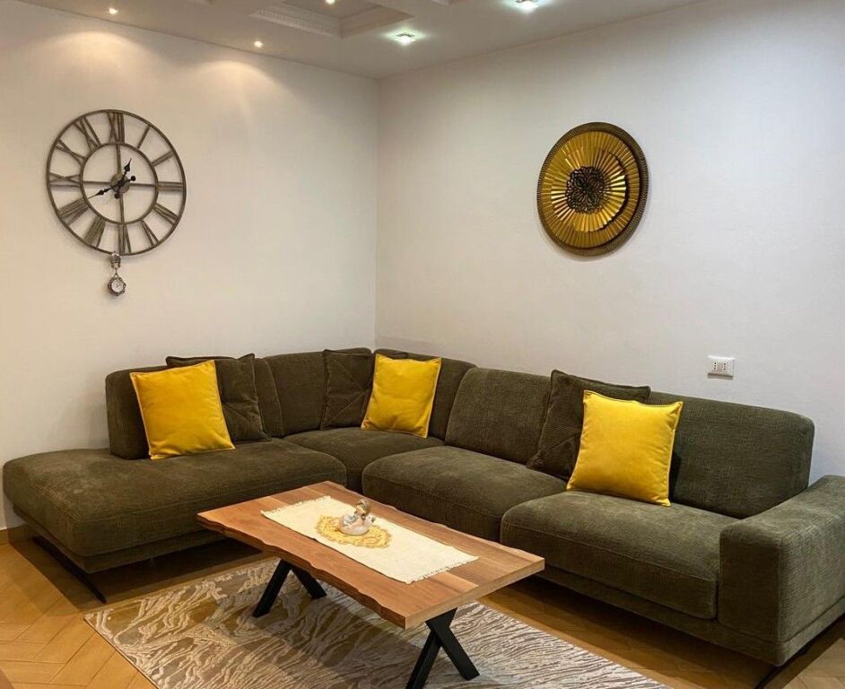 📌 Jepet me Qira Apartament 2+1 në Qendër të Tiranës