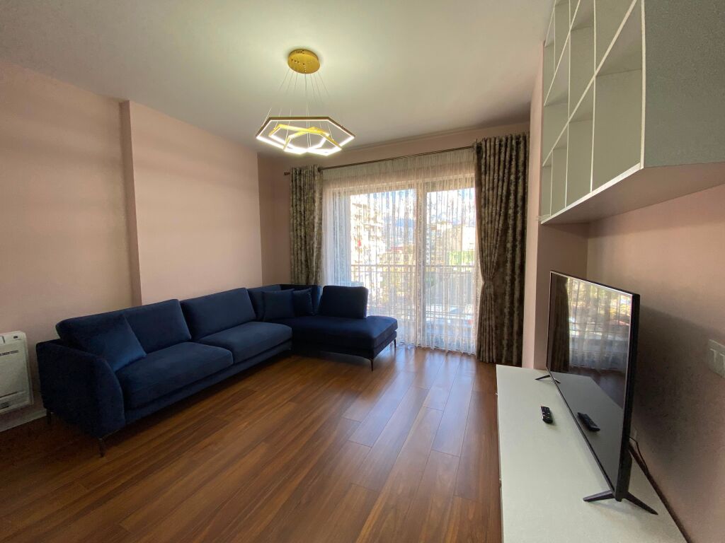 Apartament 2+1+Parking per shitje tek Rruga e Kosovareve.