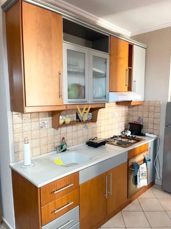 JEPET APARTAMENT 1+1+BLK ME QERA NE ISH BLLOK 650 EURO