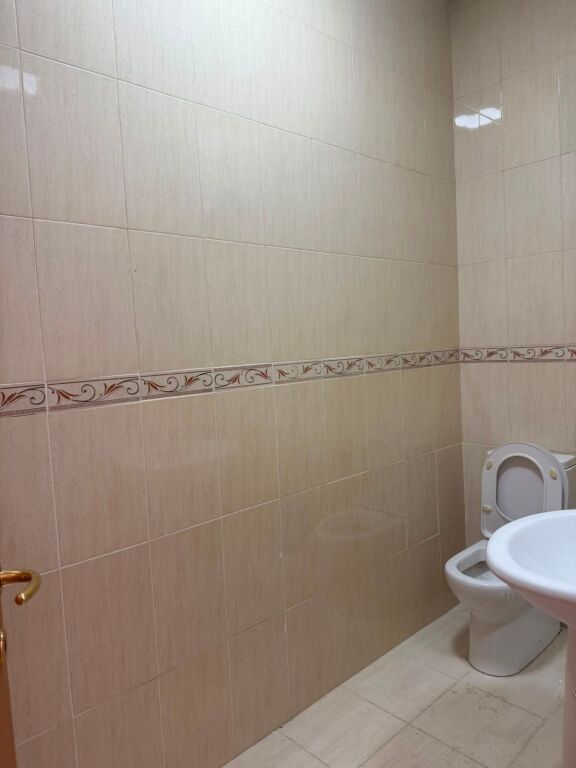 Office for sale in the center opposite Toptani, can also be adapted for an apartment