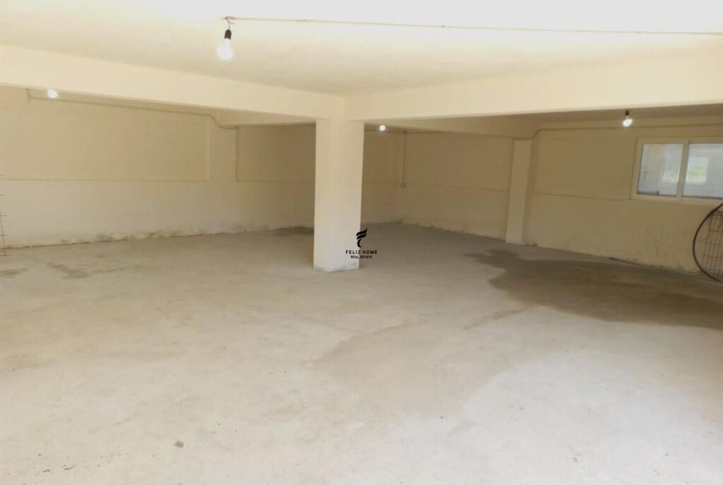 WAREHOUSE FOR RENT 28 M2 ZOGU I PARE BOULEVARD 35,000 LEKE FH-85566