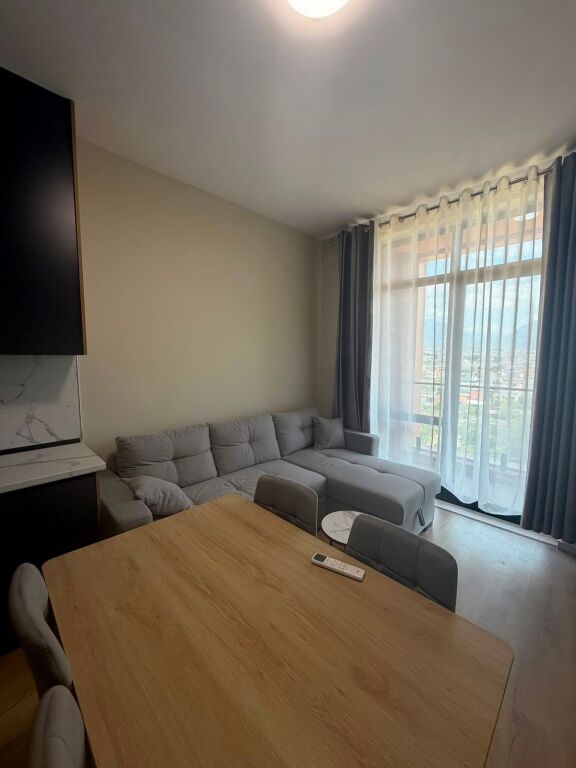 Rent | Apartament 2 + 1 | Bulevardi I Ri | 700 €/month