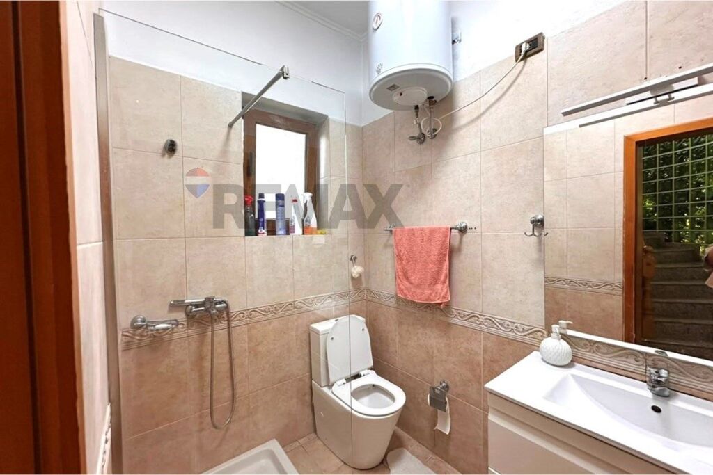 Villa - For Rent - Qesarak, Tirana