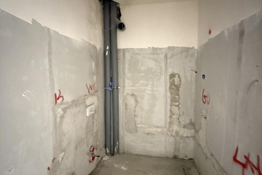 At Dritan Hoxha Street Apartment 1+1 With Regular Floor Plan For Sale!