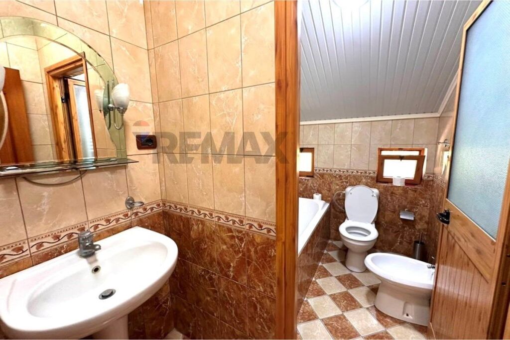 Villa - For Rent - Qesarak, Tirana
