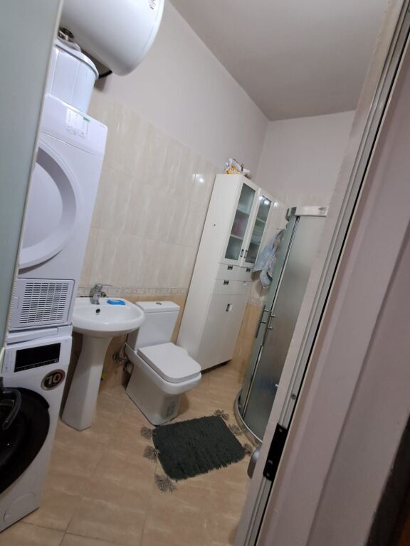 Durres, shitet apartament 2+1 Kati 6, 70 m² 75.000 € (rruga adria, hyrje e durresit, ura dajlanit, tek kopesht cerdhe amla)