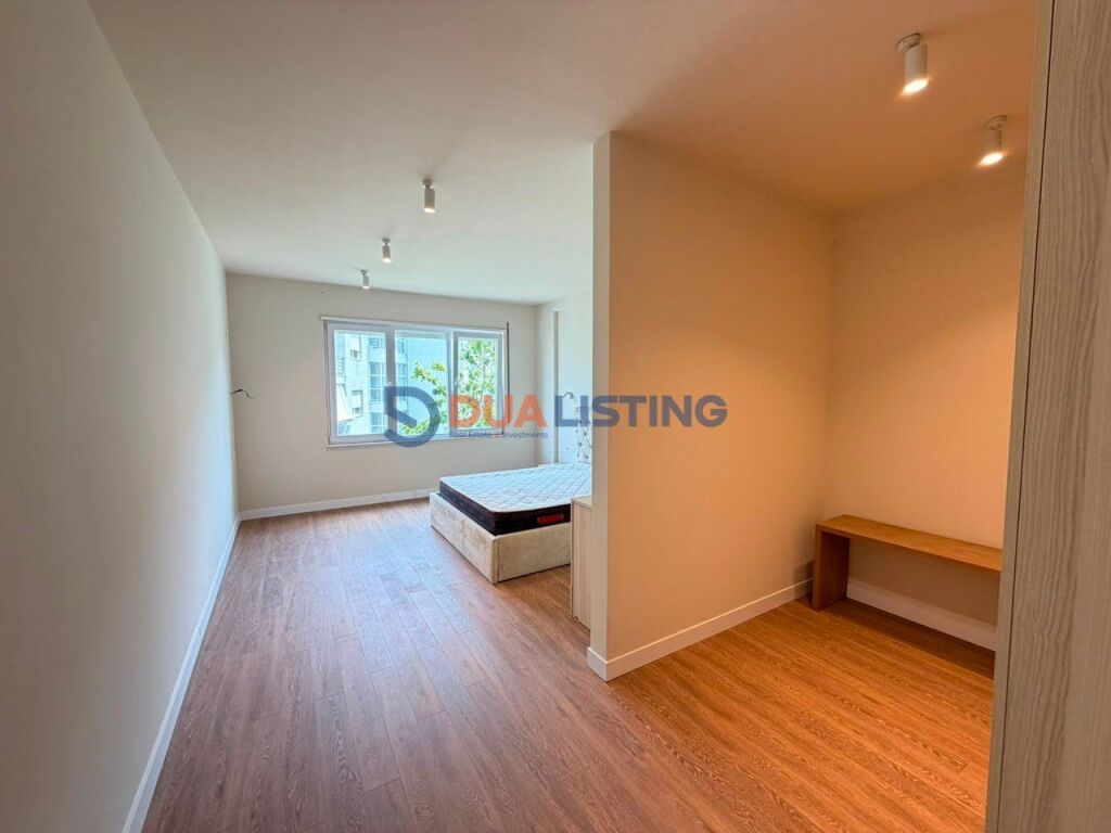 Apartament 2+1 ne shitje, Liqen i Thate, ngjit me Radisson Hotel