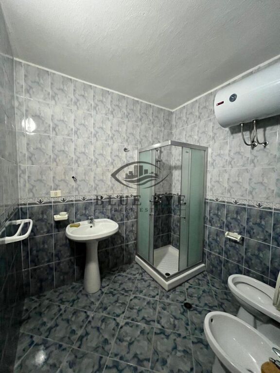 3+1 Apartment For Rent in the fruit and vegetable market, Durres!