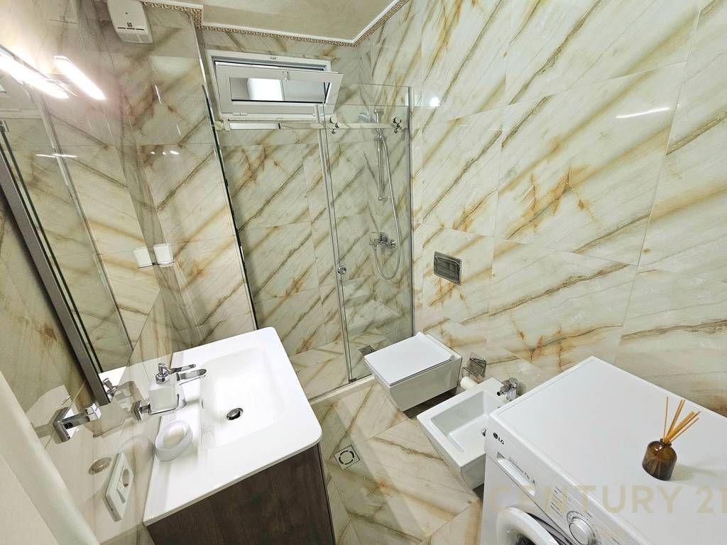 APARTAMENT 2+1+🅿️arkim 📍 KOPSHTI BOTANIK 750 € /Muaj