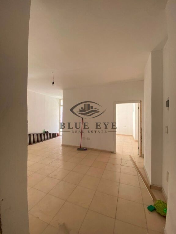 Shitet Apartament 1+1 në Zonën e Plazhit – Korali, Durrës!