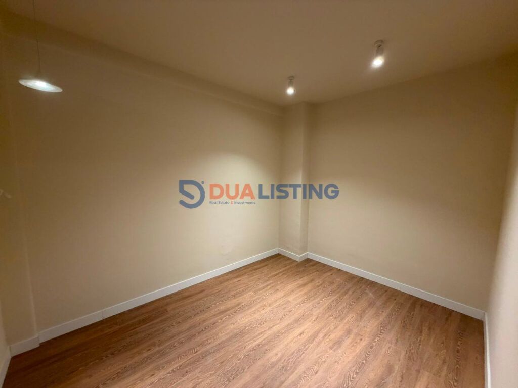 Apartament 2+1 ne shitje, Liqen i Thate, ngjit me Radisson Hotel