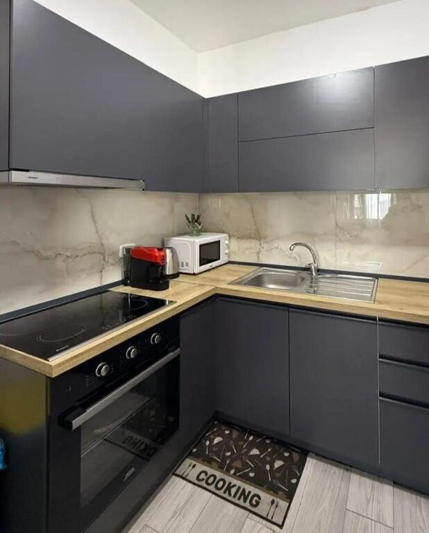 Apartment 3+1+2 bathrooms for rent at former Ekspozita, Myslym Shyri Street.