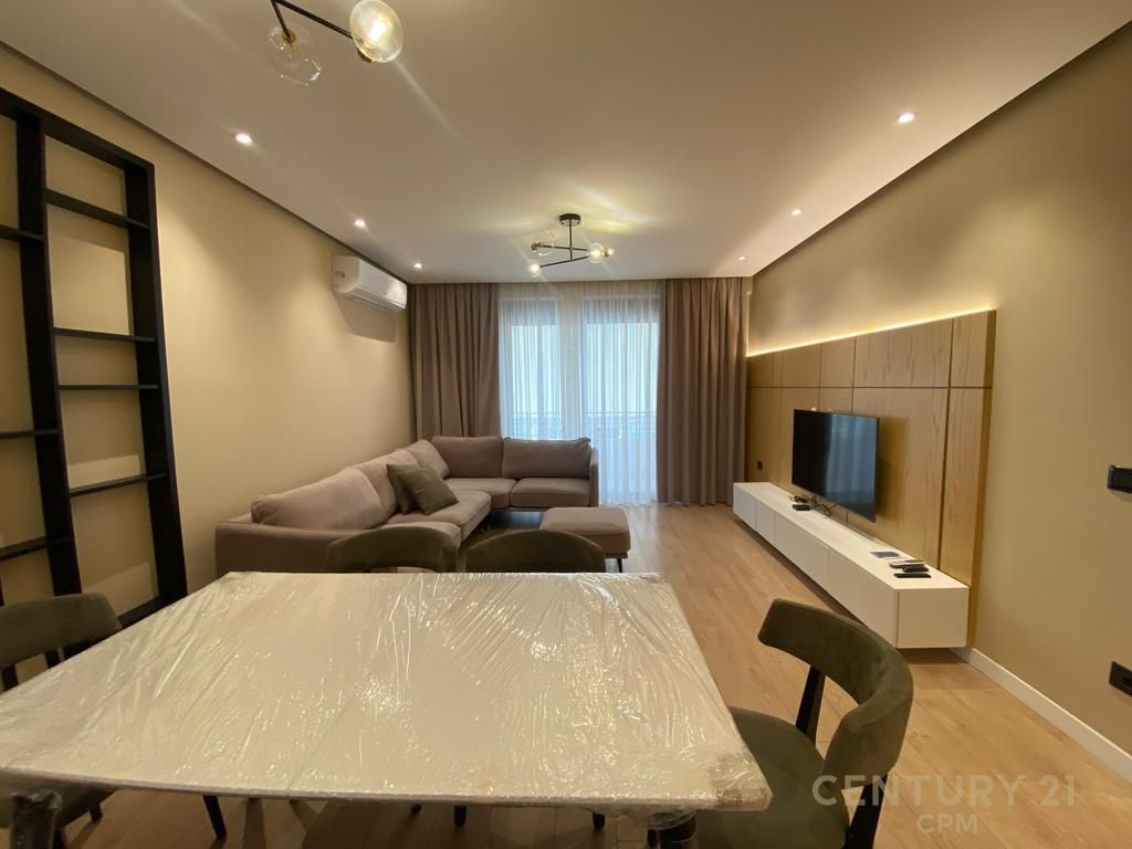 NE RRUGEN E KOSOVAREVE JAPIM ME QIRA APARTAMENT LUKSOZ 2+1